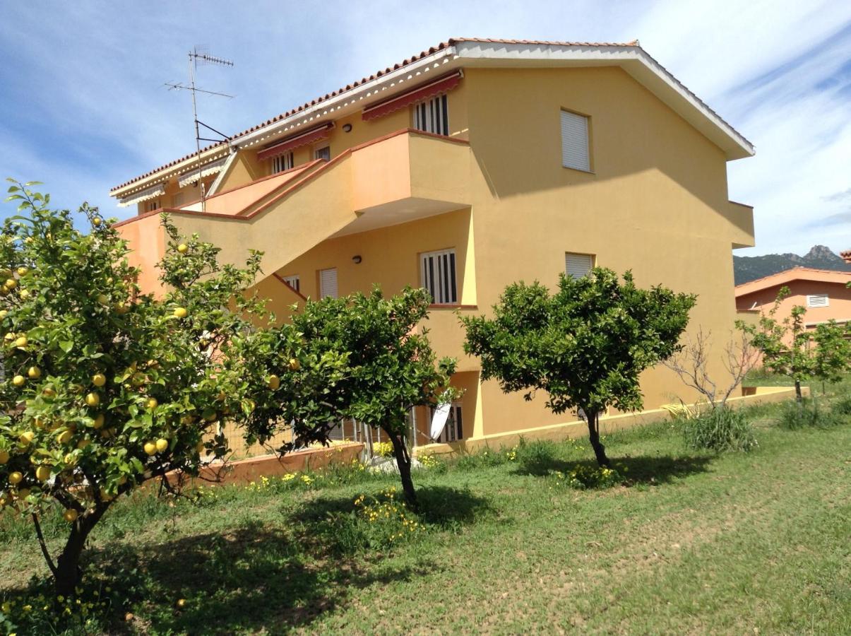 Lemon Apartments Villasimius Ngoại thất bức ảnh