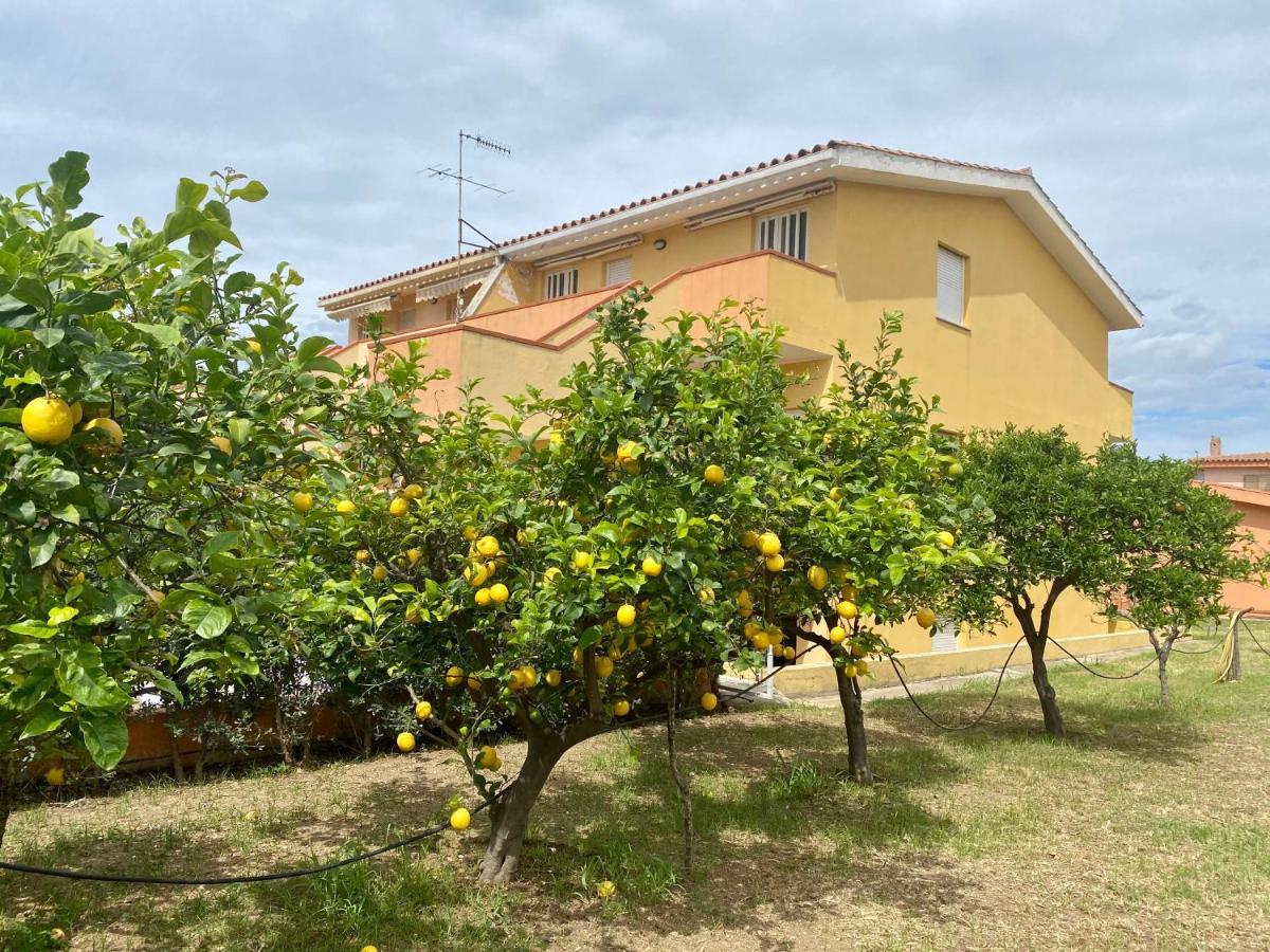 Lemon Apartments Villasimius Ngoại thất bức ảnh